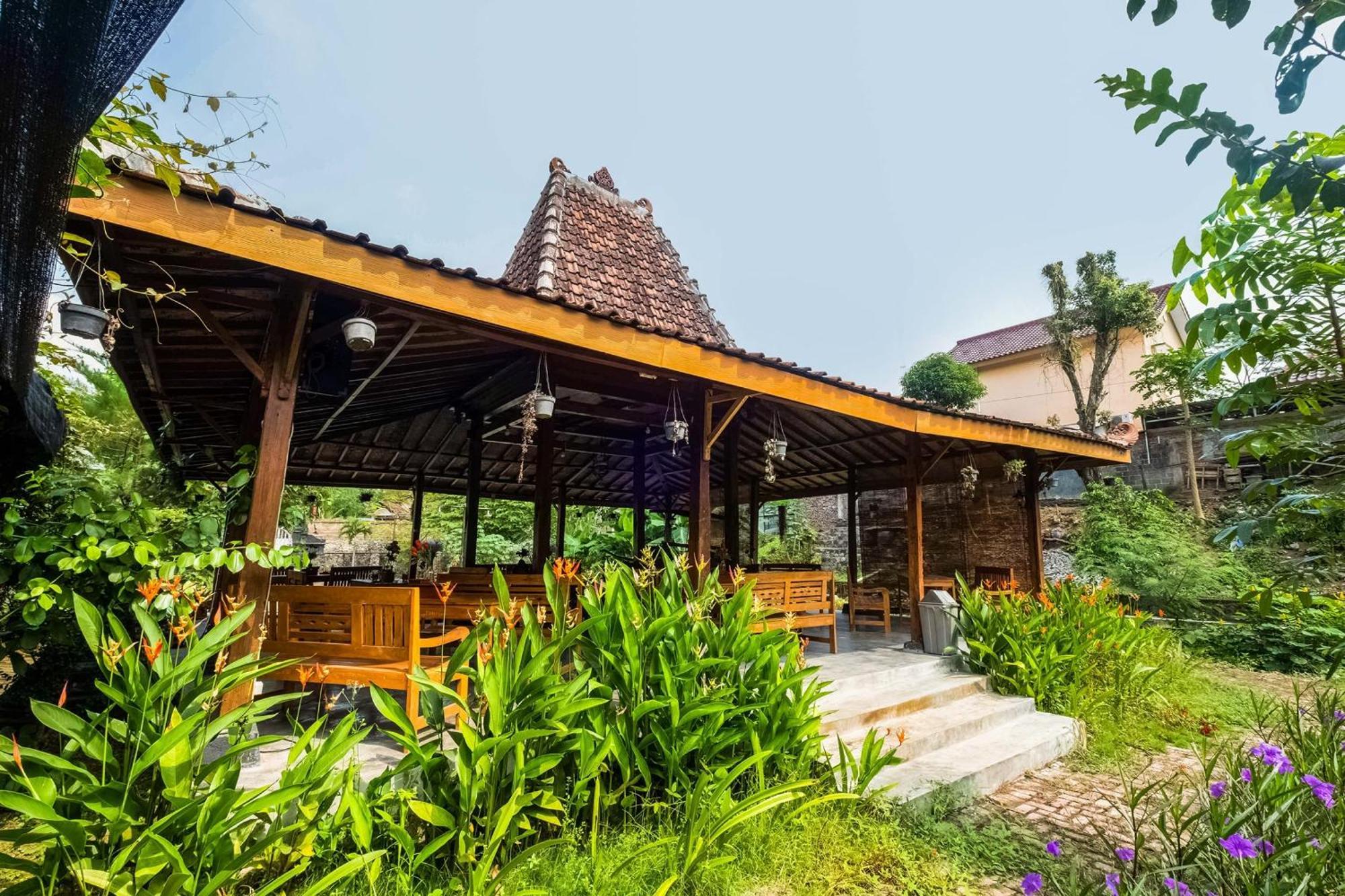 Oyo 3562 Pondok Inspirasi Minggir Klangkapang Extérieur photo